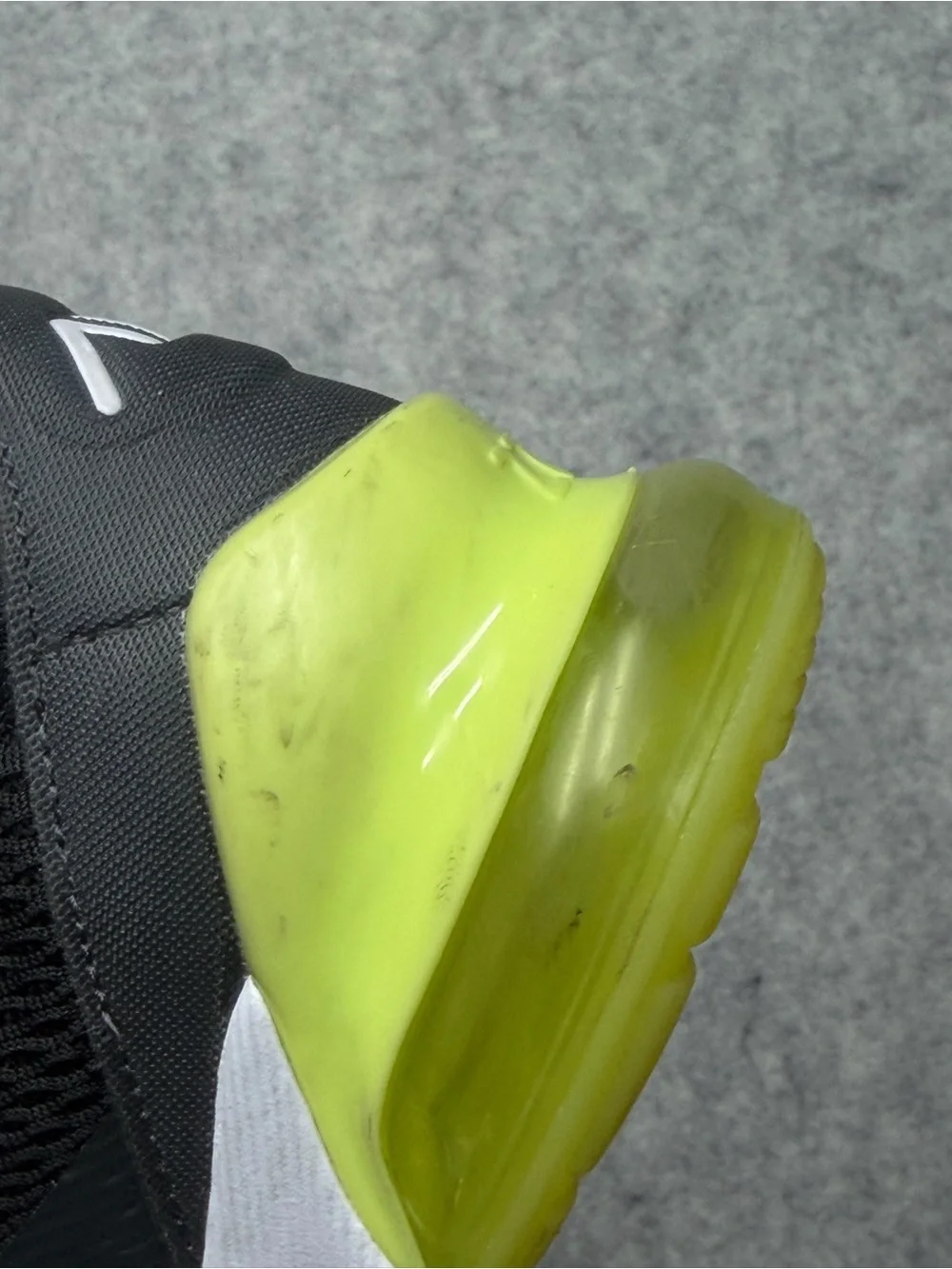 Nike Air Max 270 PS Light Lemon Twist Black Volt Youth Shoes AO2372-704 Size 2Y